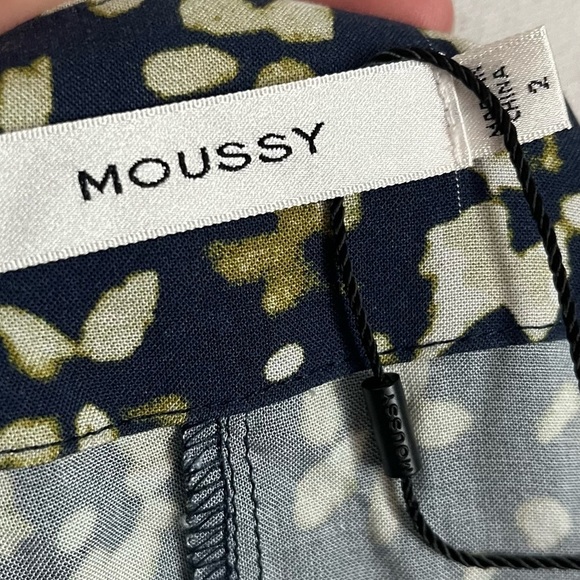 Moussy • Green Blue White Patterned Wrap Dress - Picture 5 of 5